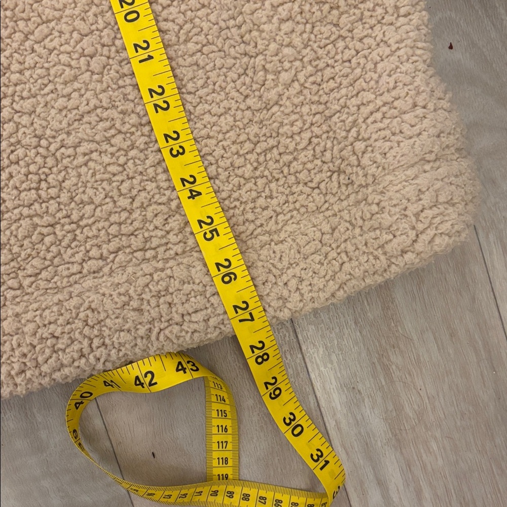 Tommy Hilfiger Beige Sherpa Fleece pull over - Picture 5 of 9